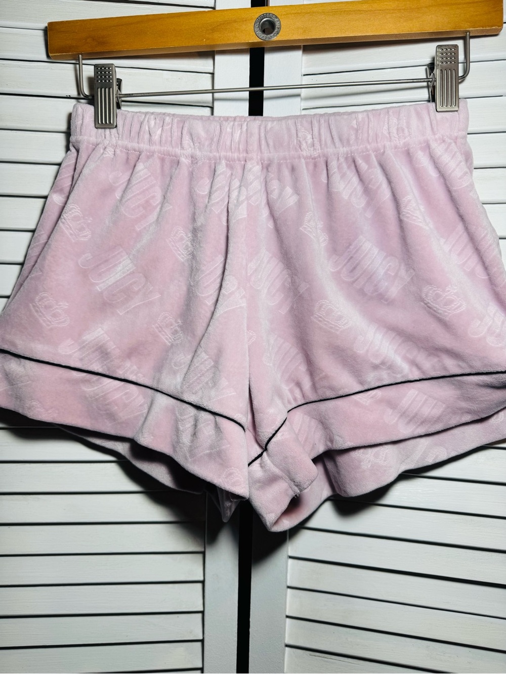Juicy Couture Pink Velour Shorts Y2K Low Rise XS - Picture 3 of 4